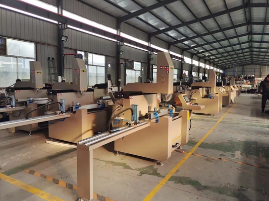 1200mm 3 άξονες CNC τρυπαντική μηχανή αλουμινίου και PVC μηχανή κατασκευής πόρτας παράθυρου με πίνακα αναστροφής