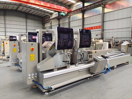 45 βαθμούς 600mm Αλουμινίου Προφίλ Κόψιμο Saw Machine Cnc