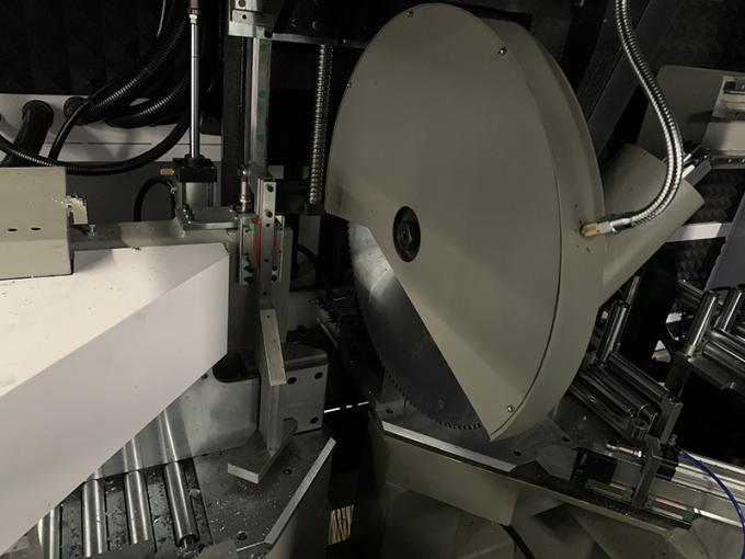 Αλουμινένιο μηχανή παράθυρο πόρτα Αλουμινένιο προφίλ κόψιμο και τρυπήματα κέντρο άλεσης 0